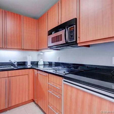 Private Condo Hotel At Four Seasons Brickell Майами Экстерьер фото